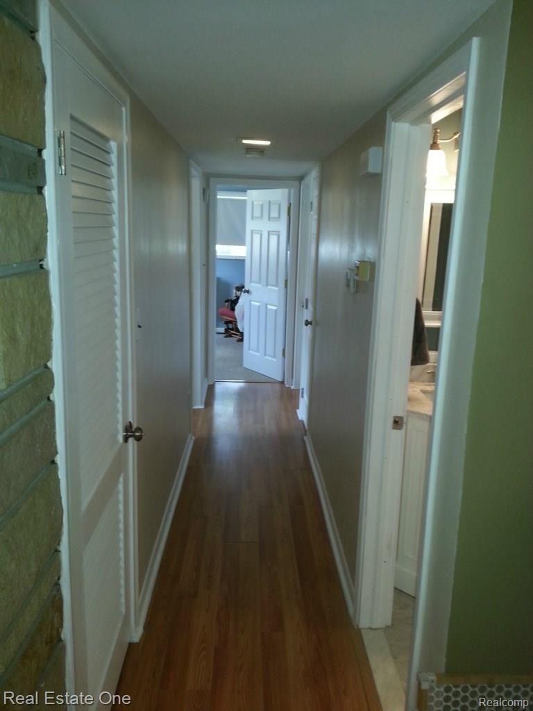 28216 Bayberry Road Farmington, MI 48331 - Photo 11 of 28 Hallway to sleeping area