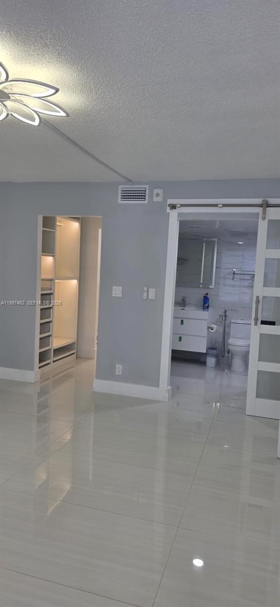 6901 Cypress Road, Unit B17 Plantation, FL 33317 - Photo 5 of 9