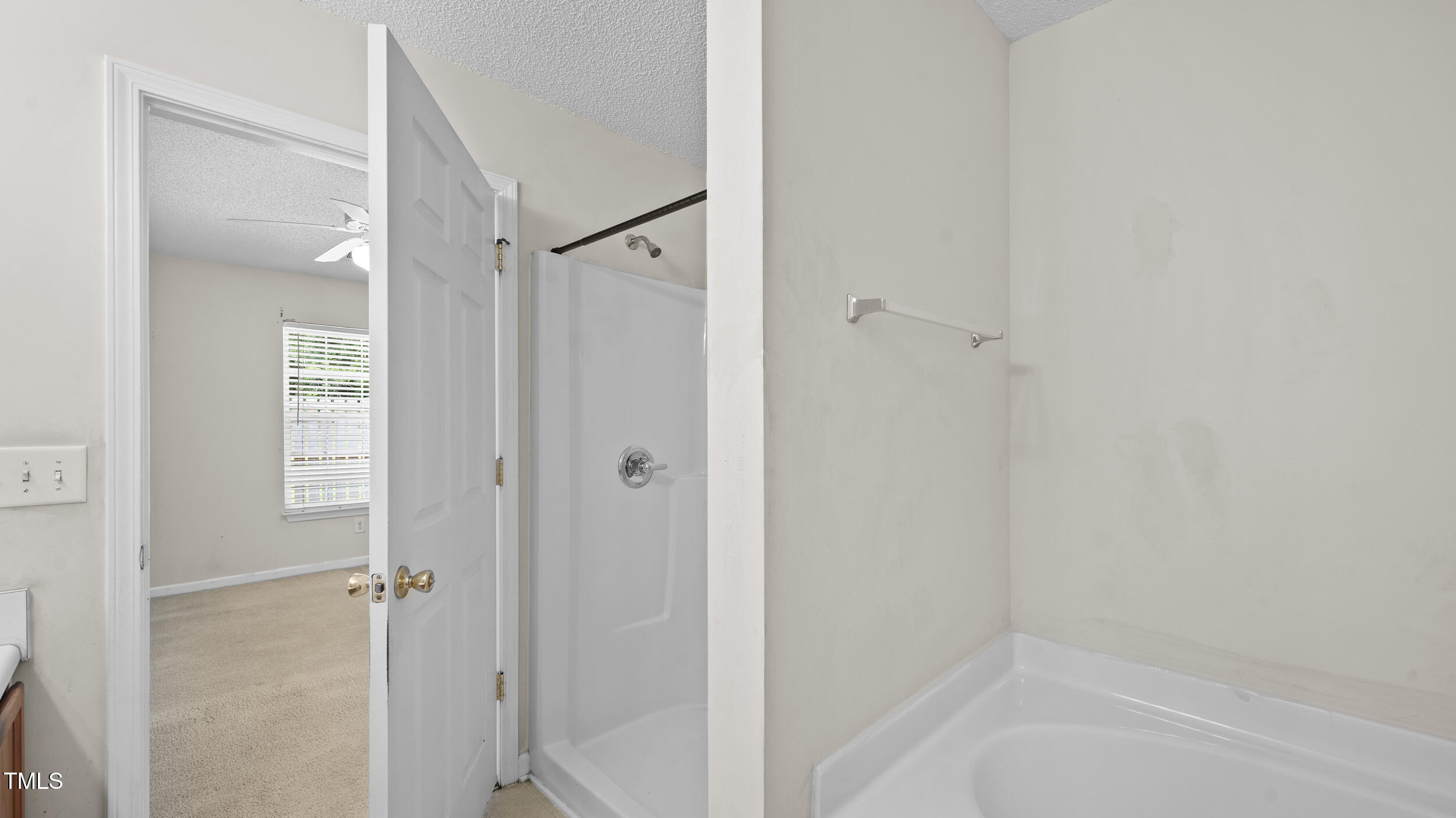 2920 WaterStone Loop High Point, NC 27265 - Photo 18 of 36 Master Bathroom