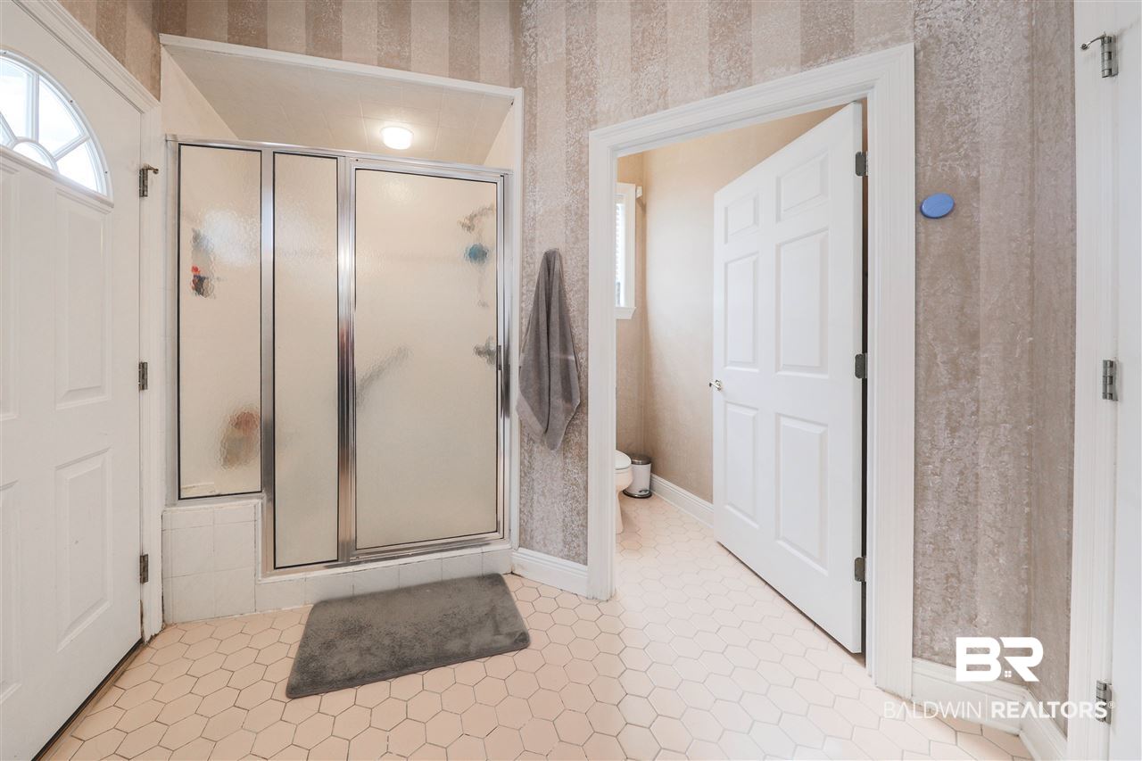 9456 Lakeview Drive Foley, AL 36535 - Photo 23 of 31 Bath