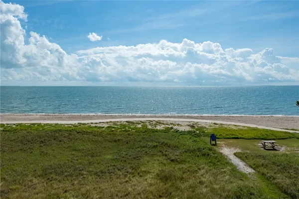 $339,500 | 4242 Gulfbreeze Boulevard, Unit 302, Corpus Christi, TX 78402