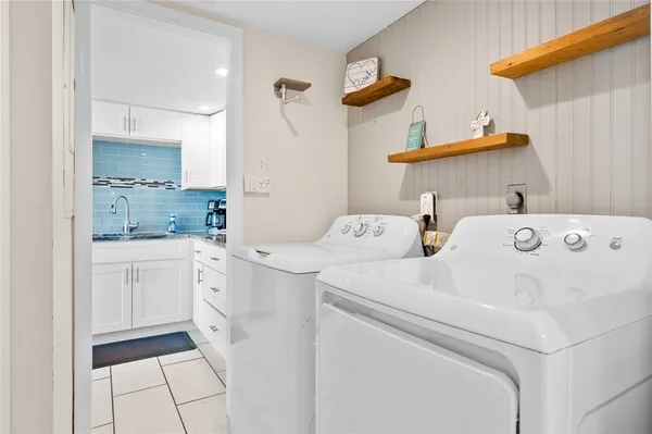 $339,500 | 4242 Gulfbreeze Boulevard, Unit 302, Corpus Christi, TX 78402