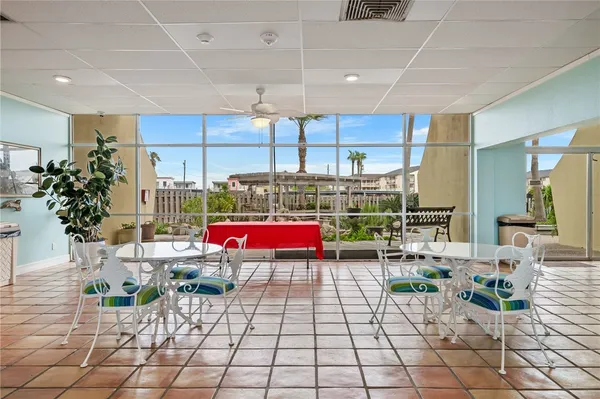 $339,500 | 4242 Gulfbreeze Boulevard, Unit 302, Corpus Christi, TX 78402