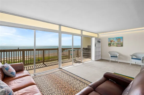 $339,500 | 4242 Gulfbreeze Boulevard, Unit 302, Corpus Christi, TX 78402