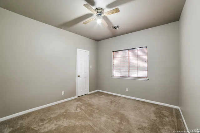 $2,400 | 7 Brentcove, San Antonio, TX 78254