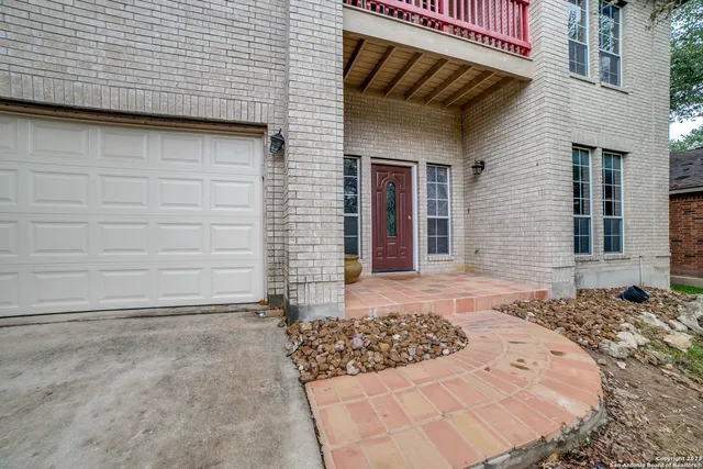 $2,400 | 7 Brentcove, San Antonio, TX 78254