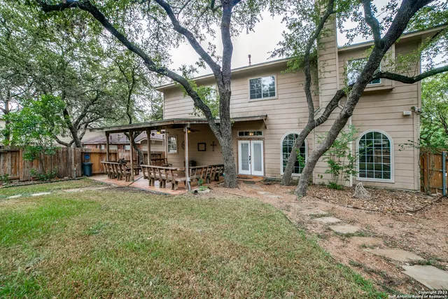 $2,400 | 7 Brentcove, San Antonio, TX 78254