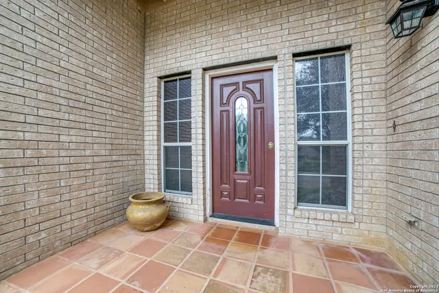 $2,400 | 7 Brentcove, San Antonio, TX 78254