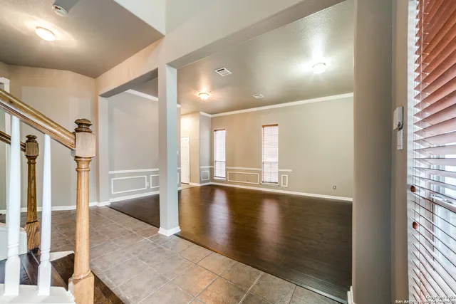 $2,400 | 7 Brentcove, San Antonio, TX 78254