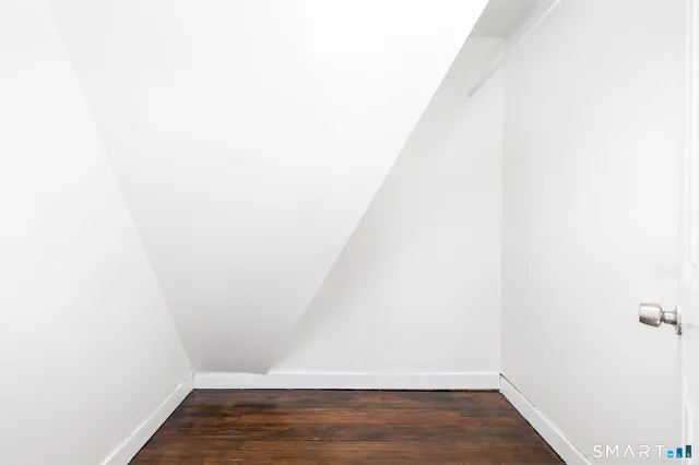 $279,900 | 74 Pierpont Street, Waterbury, CT 06708