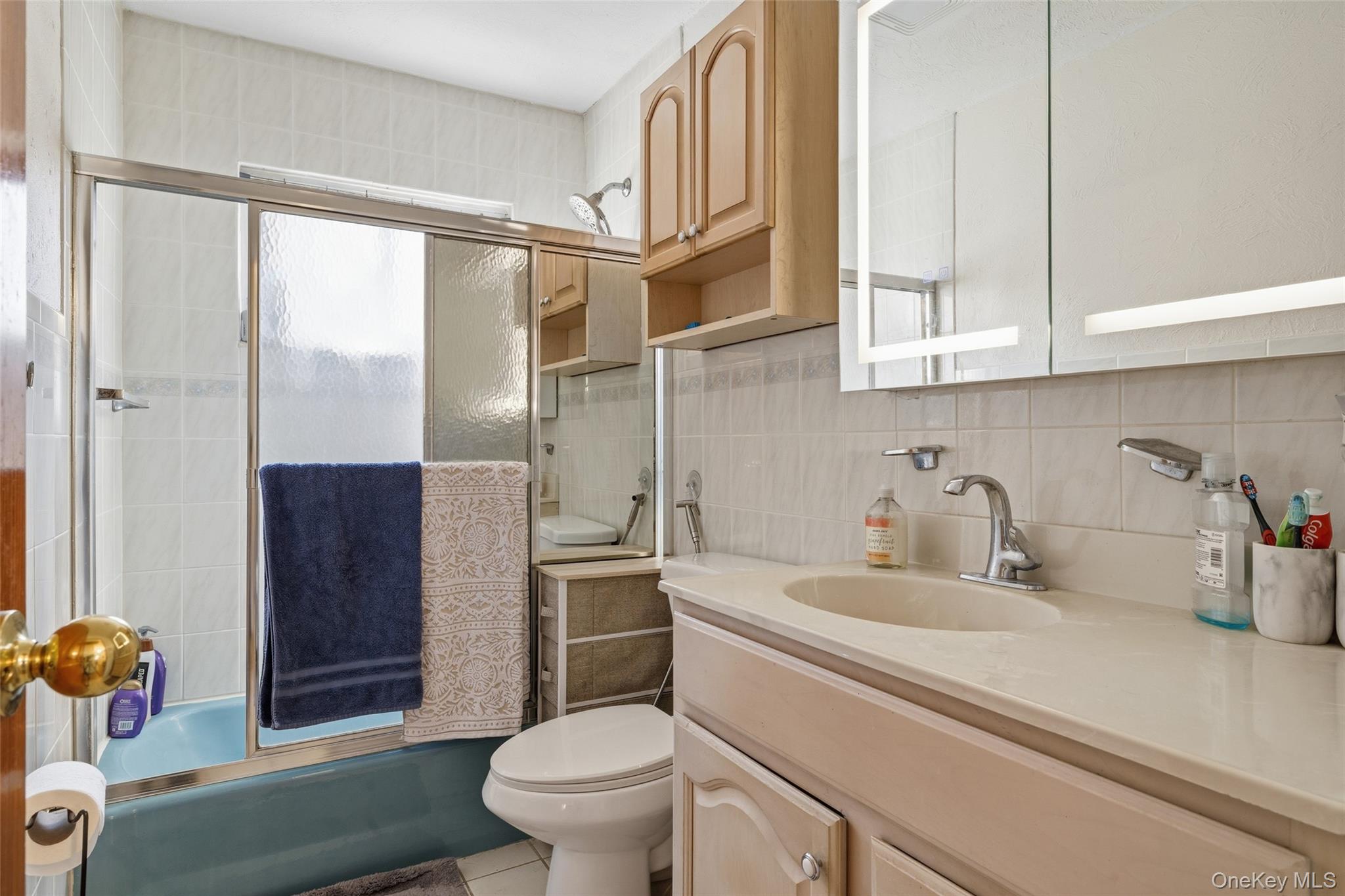 921 Edwards Boulevard Valley Stream, NY 11580 - Photo 14 of 29