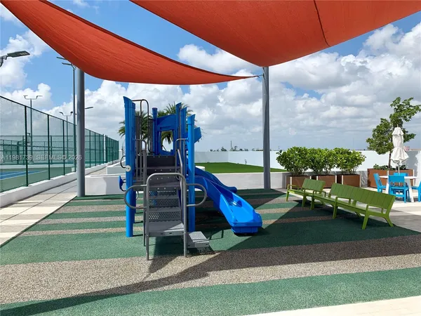 $4,150 | 16385 Biscayne Boulevard, Unit 1104, North Miami Beach, FL 33160