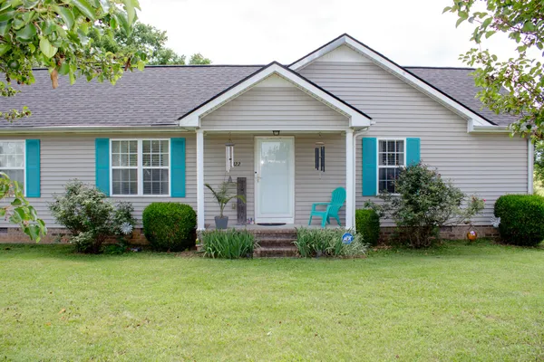 $315,000 | 322 Joyce Circle, Lafayette, TN 37083