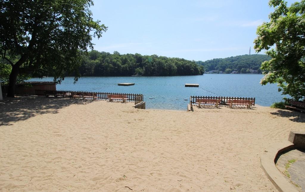 39 Woodland Road Mahopac, NY 10541 - Photo 16 of 21 a view of a lake