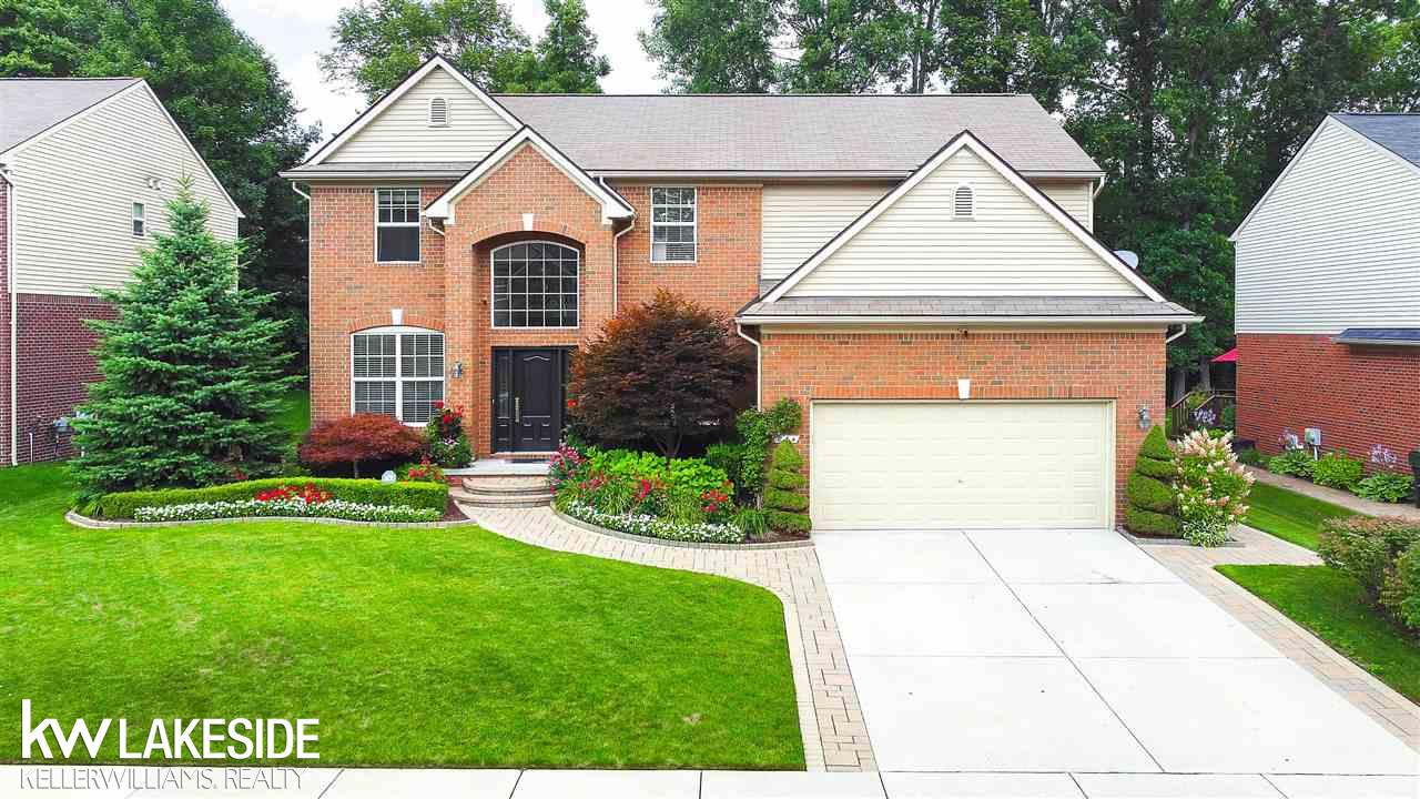 834 Monterey Ln. Rochester Hills, MI 48307 - Photo 3 of 55