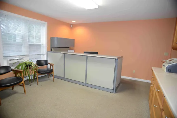 $715,000 | 51 Portsmouth Avenue, Exeter, NH 03833