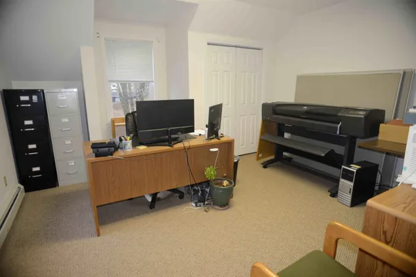 $715,000 | 51 Portsmouth Avenue, Exeter, NH 03833