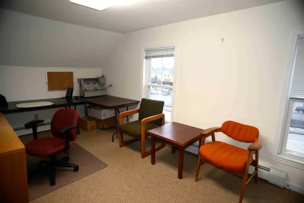 $715,000 | 51 Portsmouth Avenue, Exeter, NH 03833