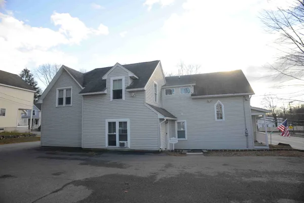 $715,000 | 51 Portsmouth Avenue, Exeter, NH 03833