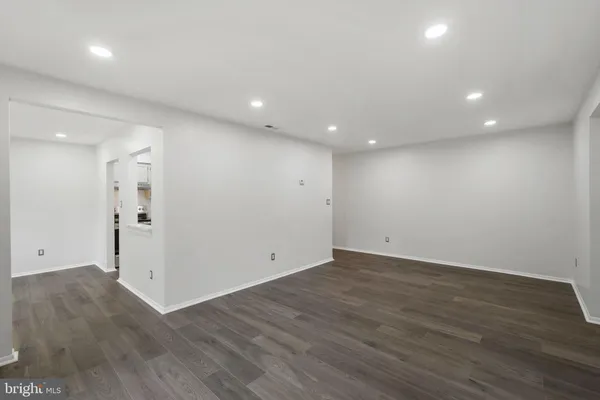 $227,500 | 1104 Lisadale Circle, Unit 1D, Baltimore, MD 21228