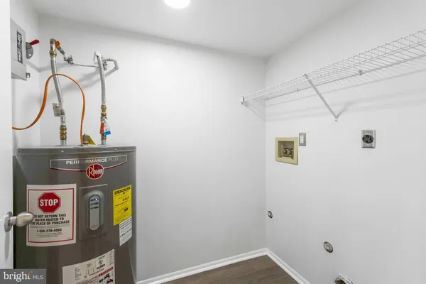 $227,500 | 1104 Lisadale Circle, Unit 1D, Baltimore, MD 21228