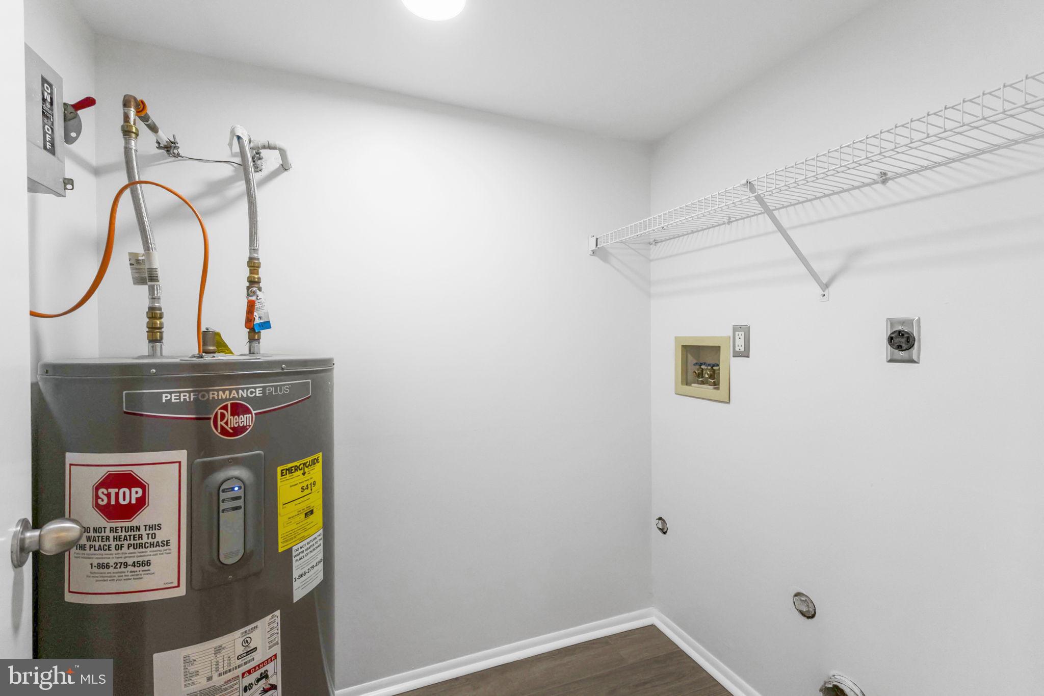 1104 Lisadale Circle, Unit 1D Baltimore, MD 21228 - Photo 27 of 35 Laundry room with hook-ups