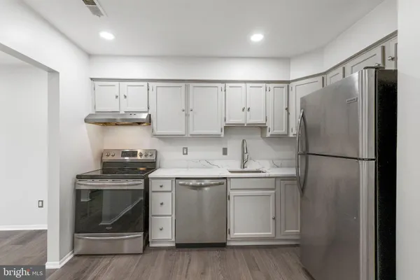$227,500 | 1104 Lisadale Circle, Unit 1D, Baltimore, MD 21228