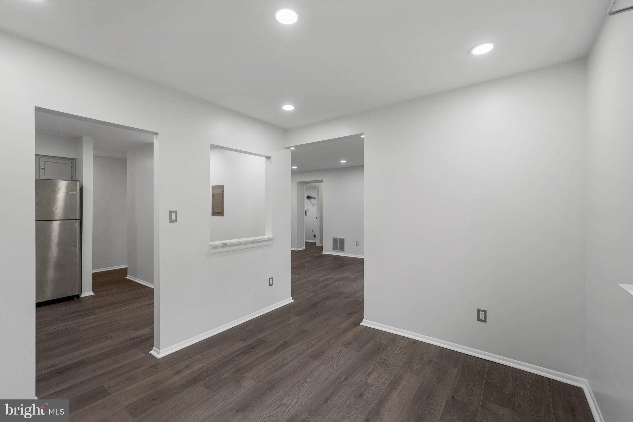 1104 Lisadale Circle, Unit 1D Baltimore, MD 21228 - Photo 9 of 35 Dining room