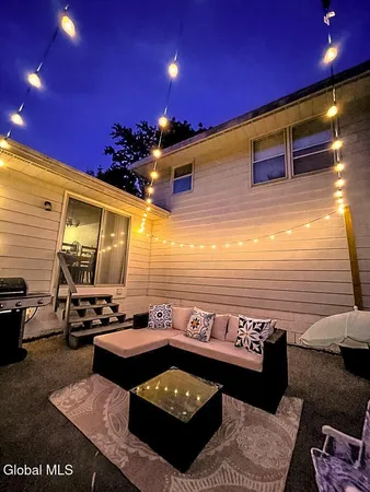 $2,500 | 79 A Wertman Lane, Unit A, Colonie, NY 12205