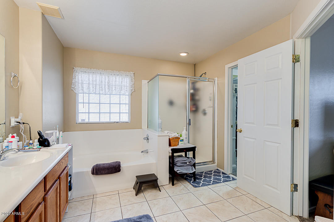 15724 West Redfield Road Surprise, AZ 85379 - Photo 16 of 24 22-Redfield