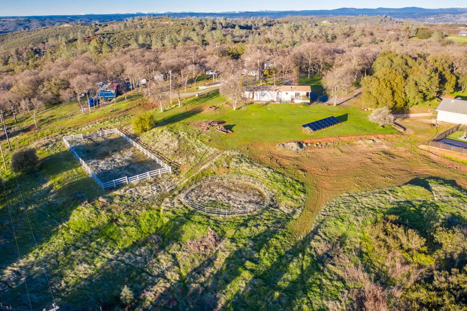 2661 Mountain Oak Lane Rescue, CA 95672 - Photo 14 of 88 Horse arena and round pen