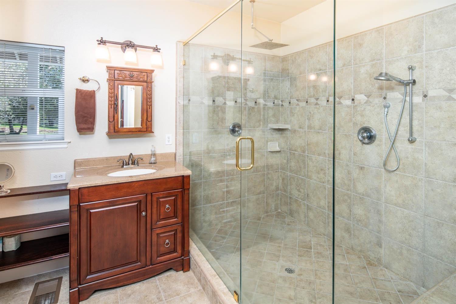 2661 Mountain Oak Lane Rescue, CA 95672 - Photo 34 of 88