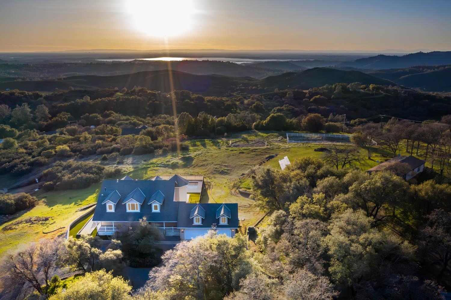 2661 Mountain Oak Lane Rescue, CA 95672 - Photo 9 of 88