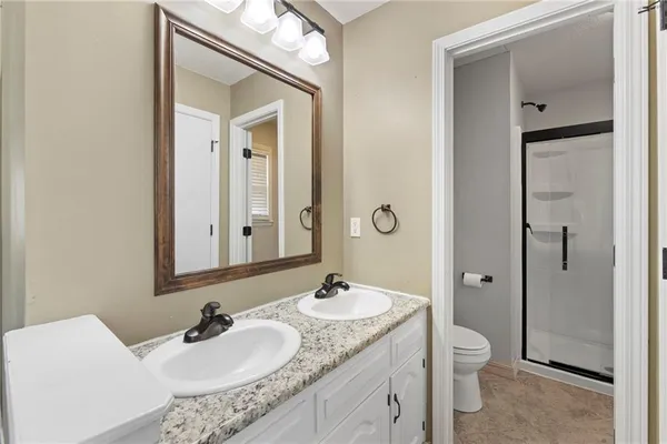 $287,000 | 1212 East Frontier Lane, Olathe, KS 66062