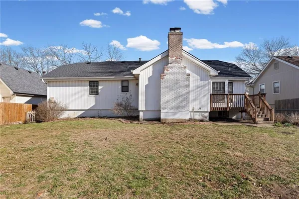 $287,000 | 1212 East Frontier Lane, Olathe, KS 66062
