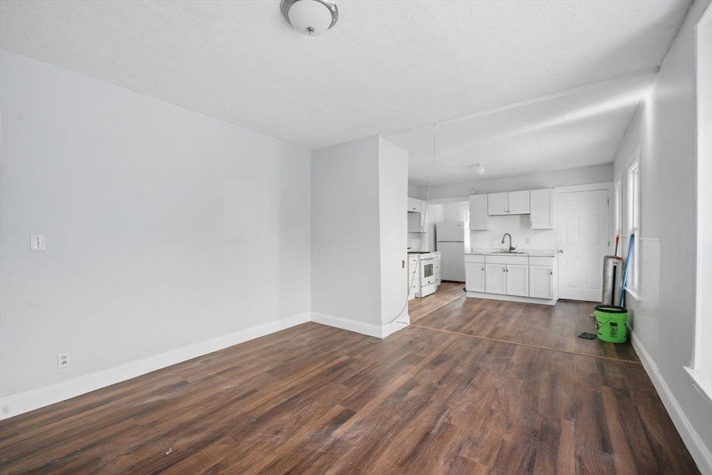 7-9 Glendell Terrace Springfield, MA 01108 - Photo 6 of 15