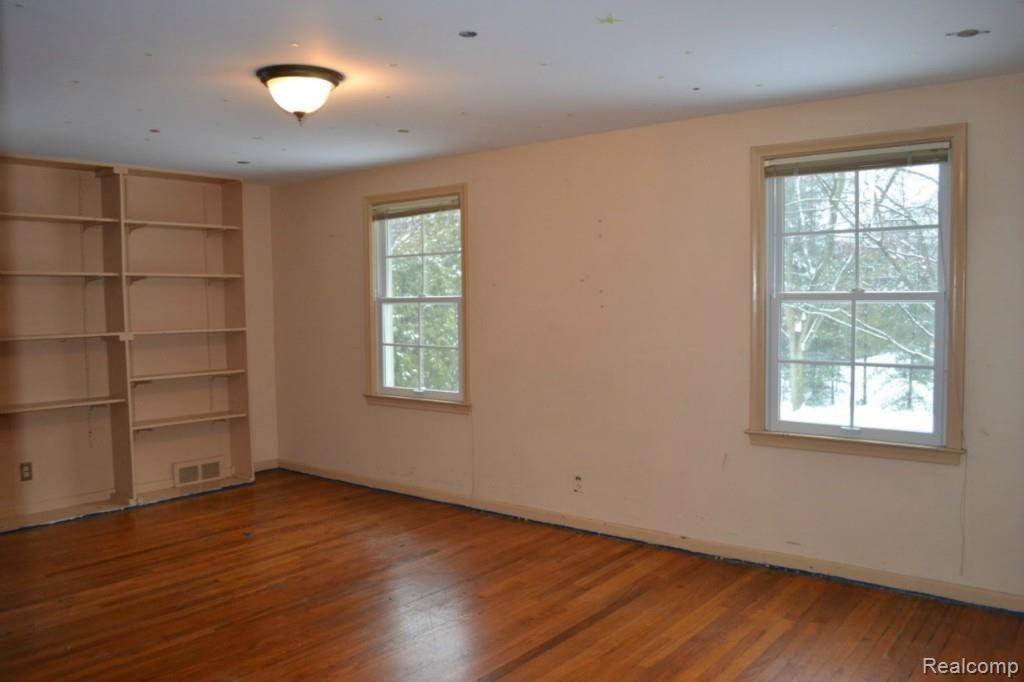 580 Covington Road Bloomfield Hills, MI 48301 - Photo 10 of 15 Bedroom 2