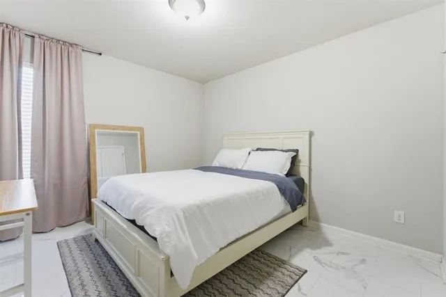 $245,000 | 2222 South Lake Michele Circle, Lake Charles, LA 70607