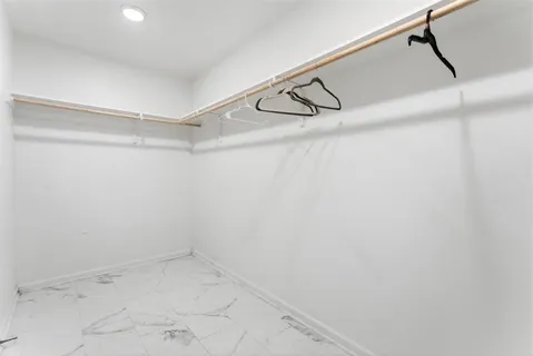 $245,000 | 2222 South Lake Michele Circle, Lake Charles, LA 70607