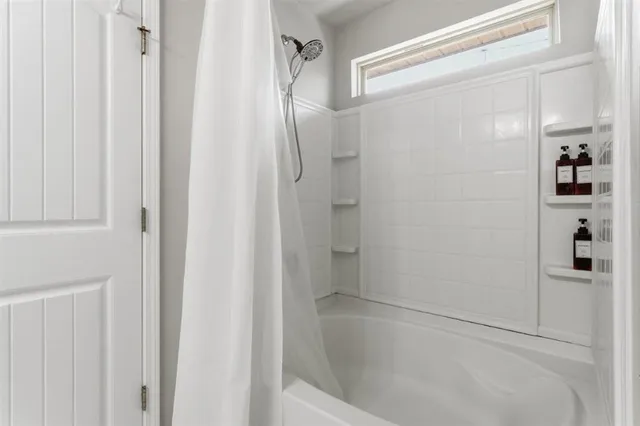 $245,000 | 2222 South Lake Michele Circle, Lake Charles, LA 70607