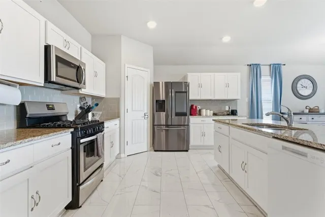 $245,000 | 2222 South Lake Michele Circle, Lake Charles, LA 70607