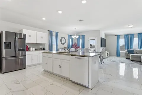 $245,000 | 2222 South Lake Michele Circle, Lake Charles, LA 70607