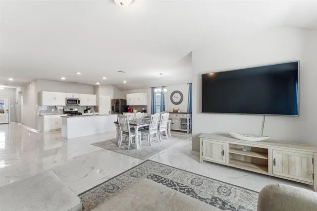 $245,000 | 2222 South Lake Michele Circle, Lake Charles, LA 70607