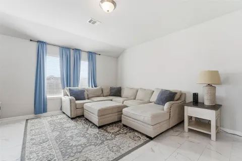 $245,000 | 2222 South Lake Michele Circle, Lake Charles, LA 70607