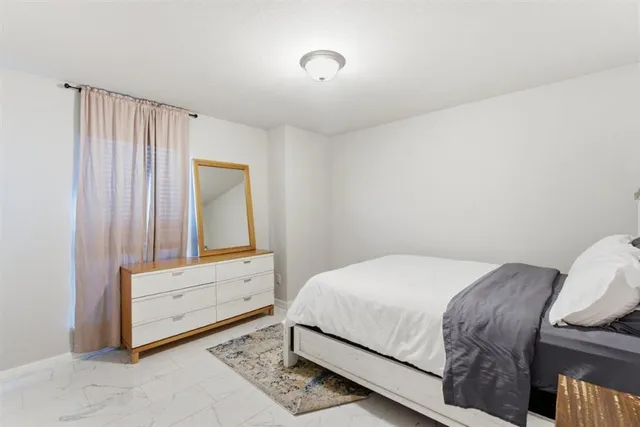 $245,000 | 2222 South Lake Michele Circle, Lake Charles, LA 70607