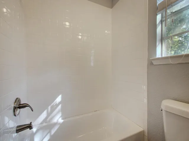 $1,540 | 6209 Adalee Avenue, Unit B, Austin, TX 78723