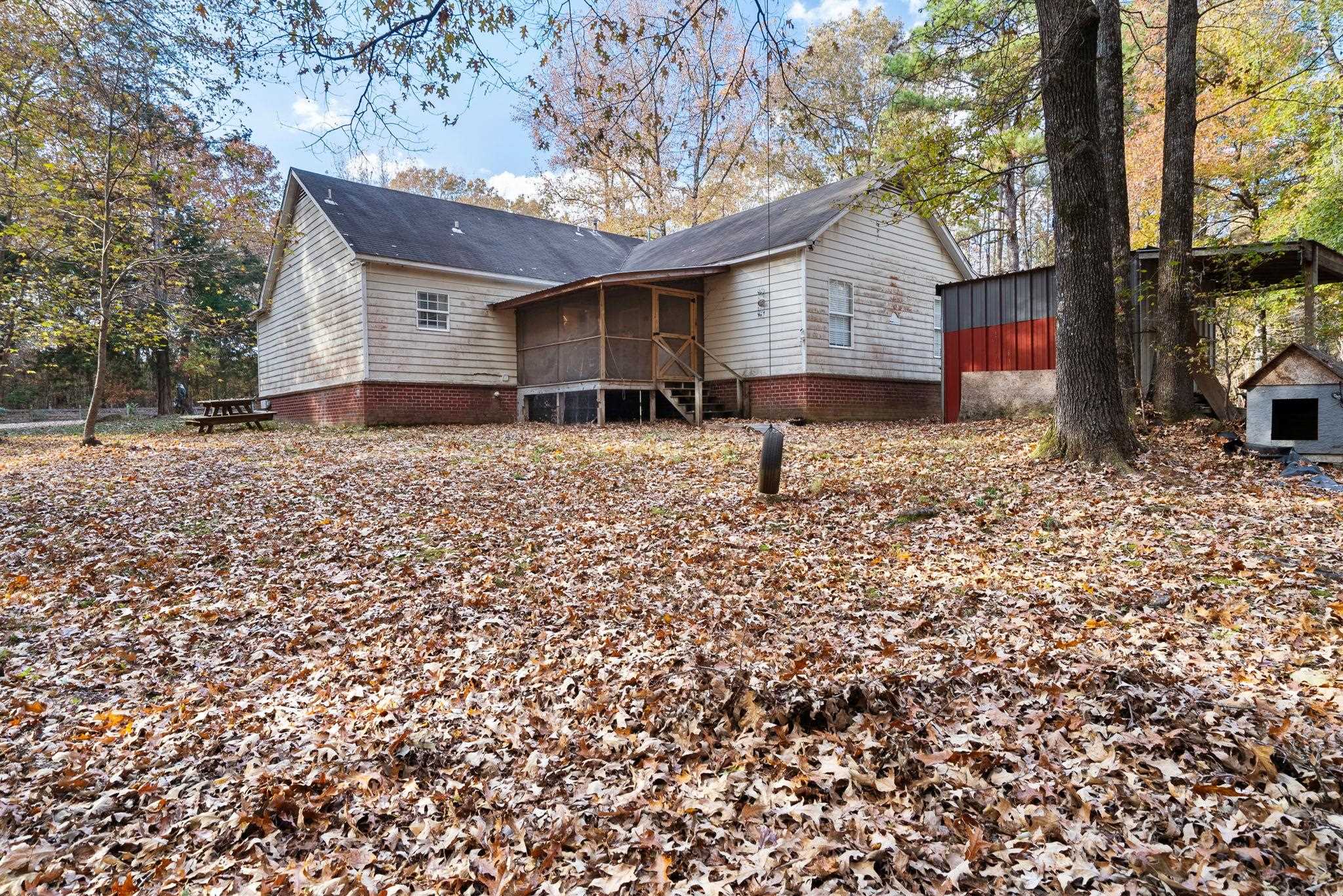 310 Liberty Road Moscow, TN 38057 - Photo 26 of 32 a backyard of a house