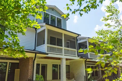 $675,000 | 945 Kenway Avenue, Roswell, GA 30076