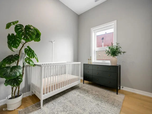 $850,000 | 1513 West Thomas Street, Unit 3, Chicago, IL 60642