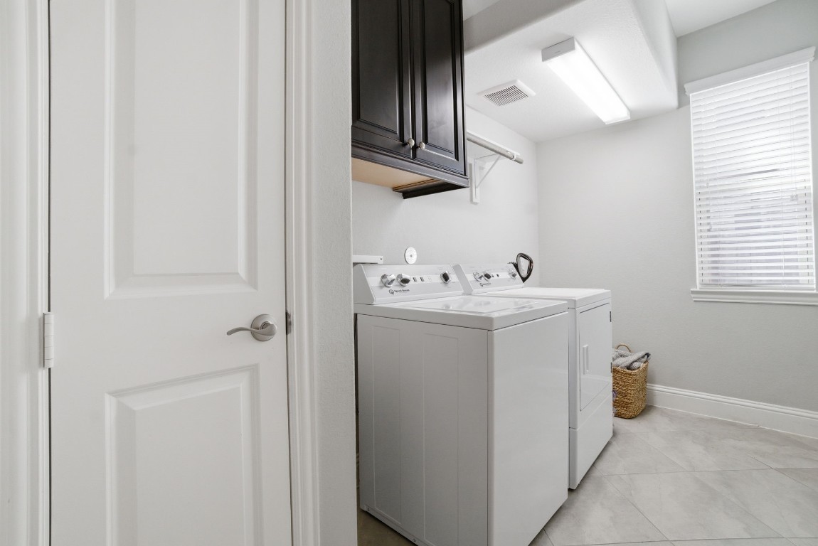 8903 Havenfield Ridge Lane Tomball, TX 77375 - Photo 13 of 41 oversized laundry off garage